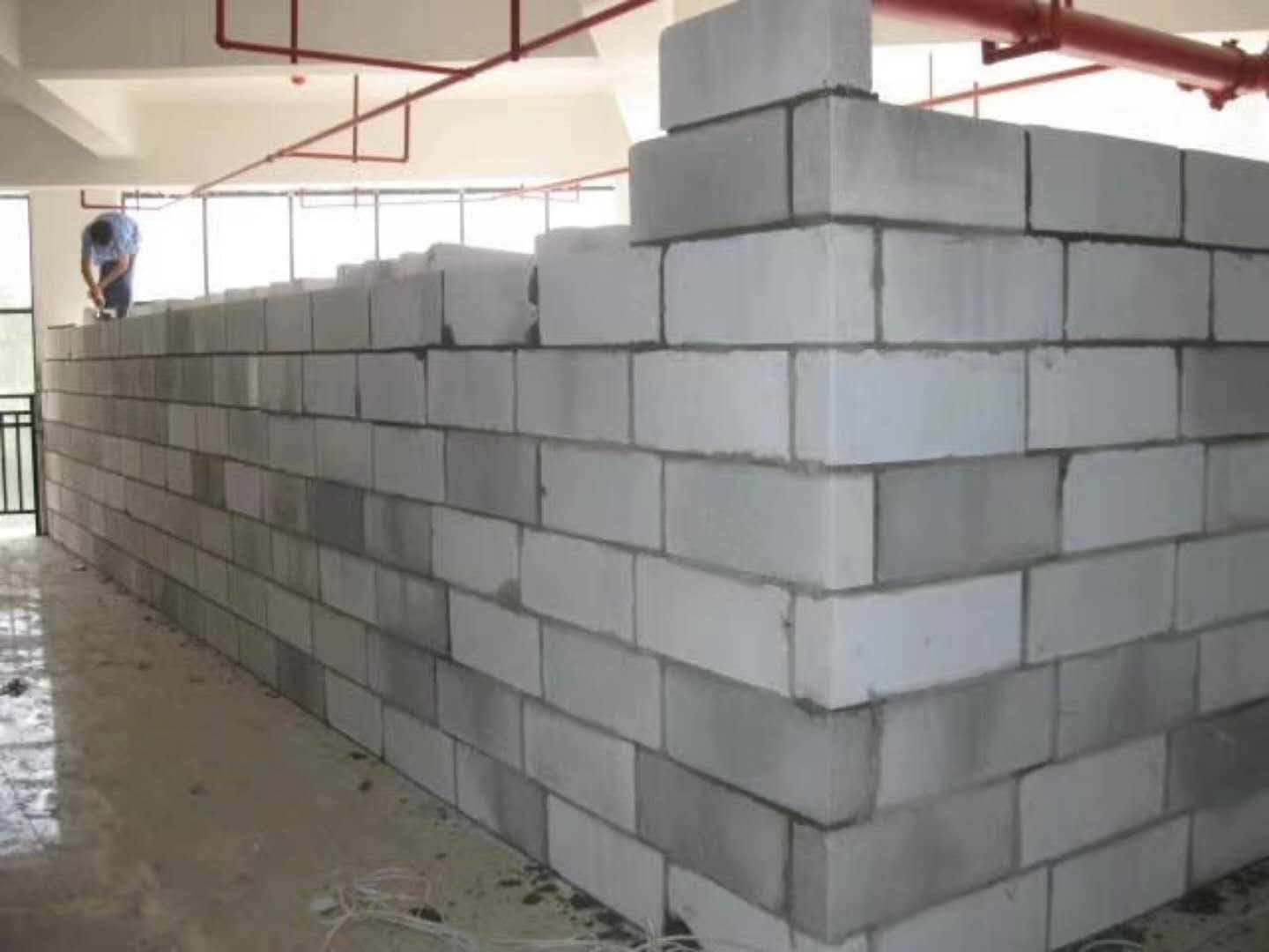 广东蒸压加气混凝土砌块承重墙静力和抗震性能的研究